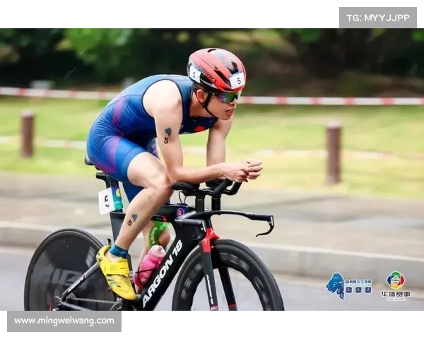 铁人三项赛事巅峰集锦挑战极限激情征程荣耀瞬间
